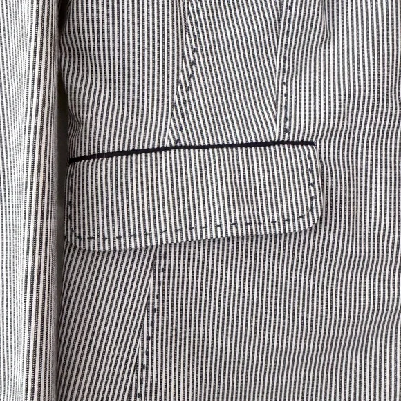 Boden Pinstripe Navy White Cotton Blazer Tuxedo Style Classic Office Preppy Sz 6 - Picture 3 of 10